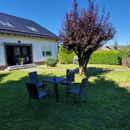 Fewo Hoheeifel, 1 Haus Mit 2 Apartments 5 Schlafzimmer In Kelberg Naehe Nuerburgring Extérieur photo