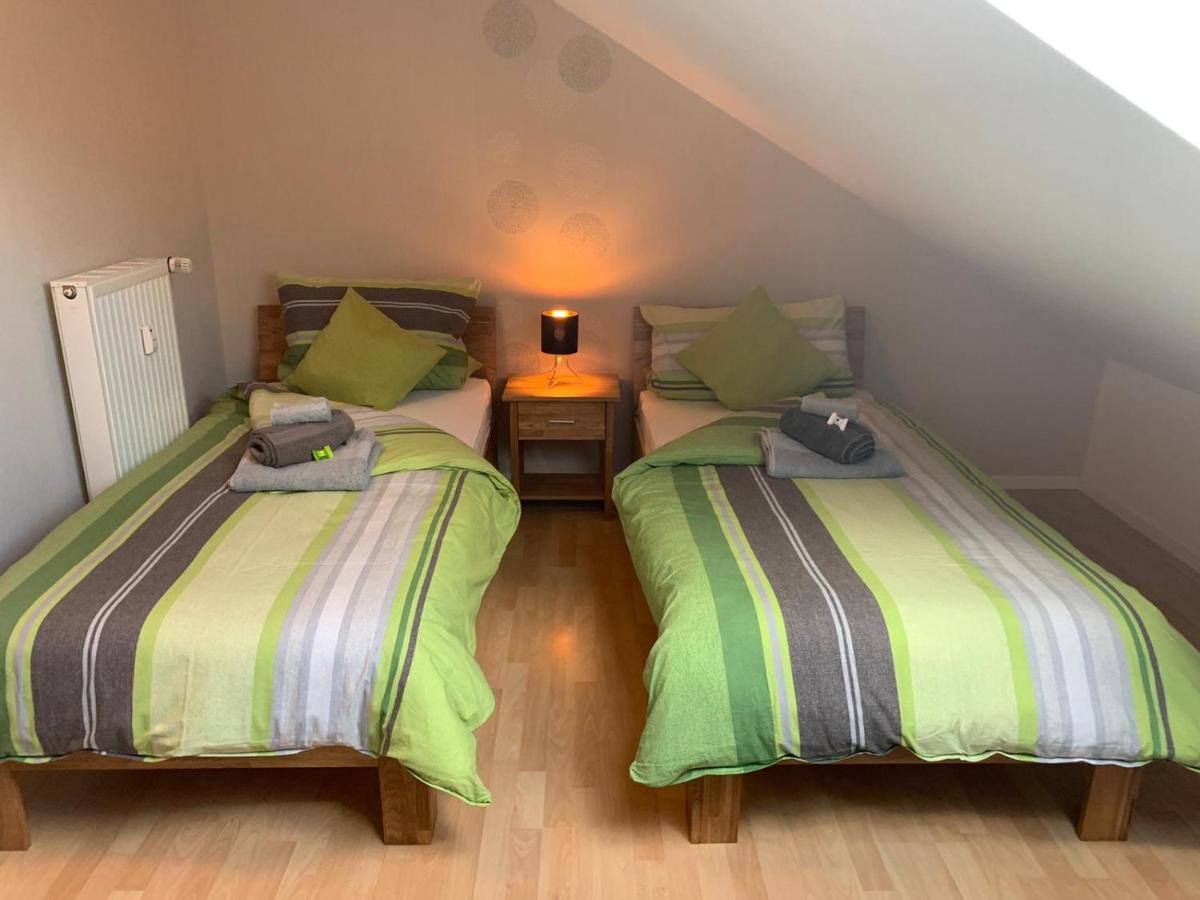 Fewo Hoheeifel, 1 Haus Mit 2 Apartments 5 Schlafzimmer In Kelberg Naehe Nuerburgring Extérieur photo